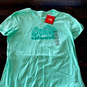 North Face Tshirt sz large